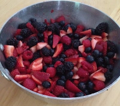 summer-berry-bread-pudding-step-by-step-recipe