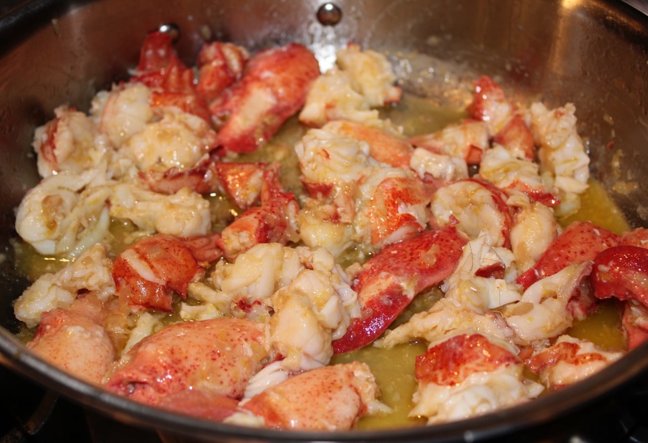 buttered-picked-lobster-meat-for-naked-lobster-rolls