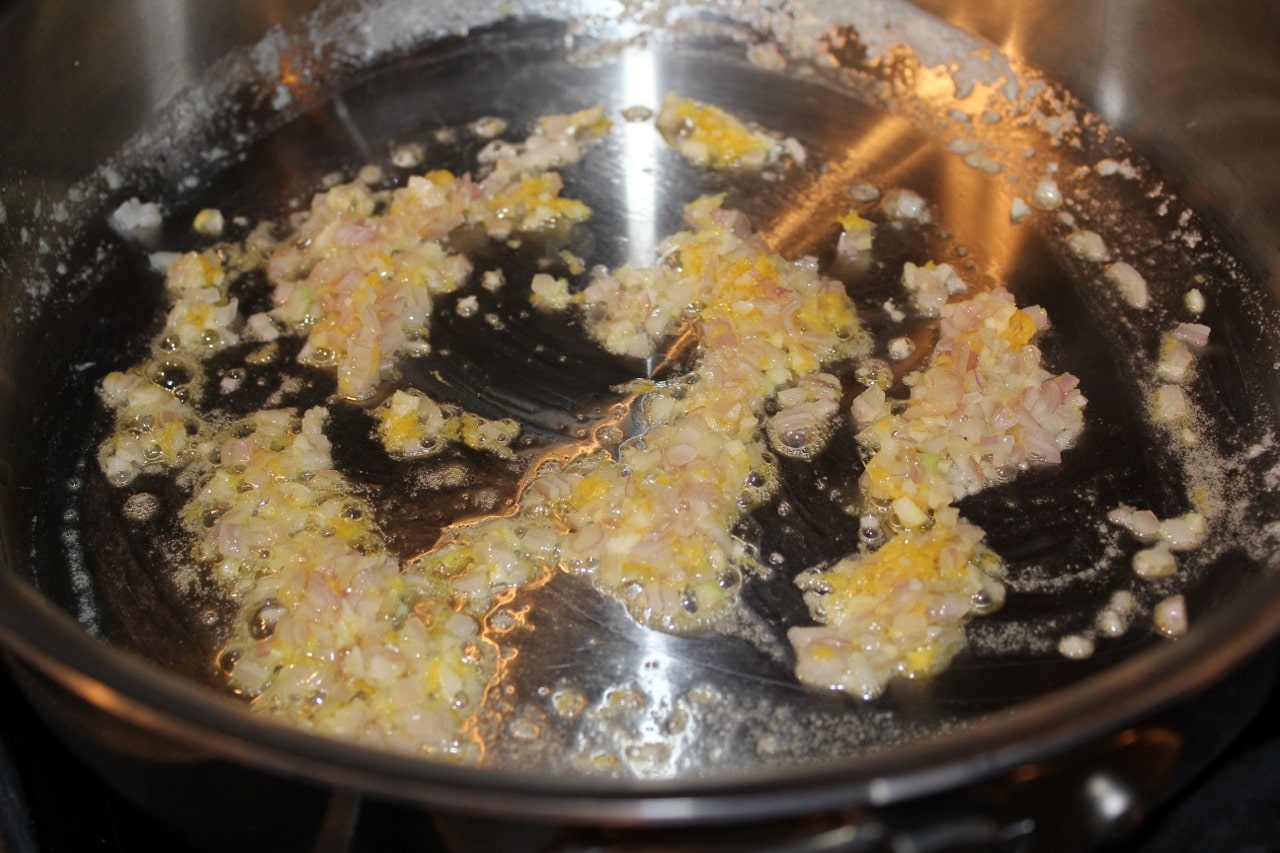 naked-lobster-rolls-butter-sauce-step-1