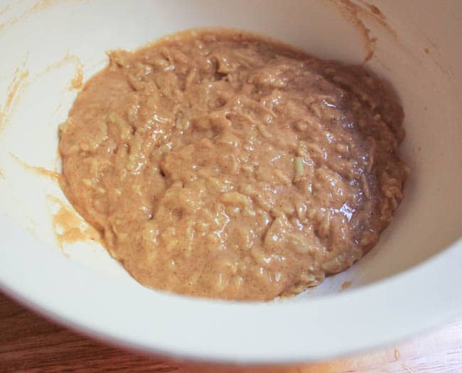 apple-cinnamon-baked-doughnut-holes-step-5