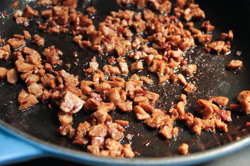 shakshuka-egg-white-frittata-with-turkey-sausage-step-1