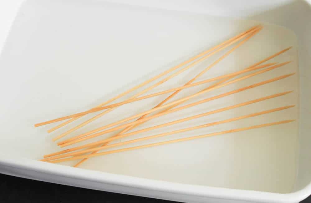 Sriracha-glazed-grilled-chicken-skewers-with-peaches-and-basil-step-1