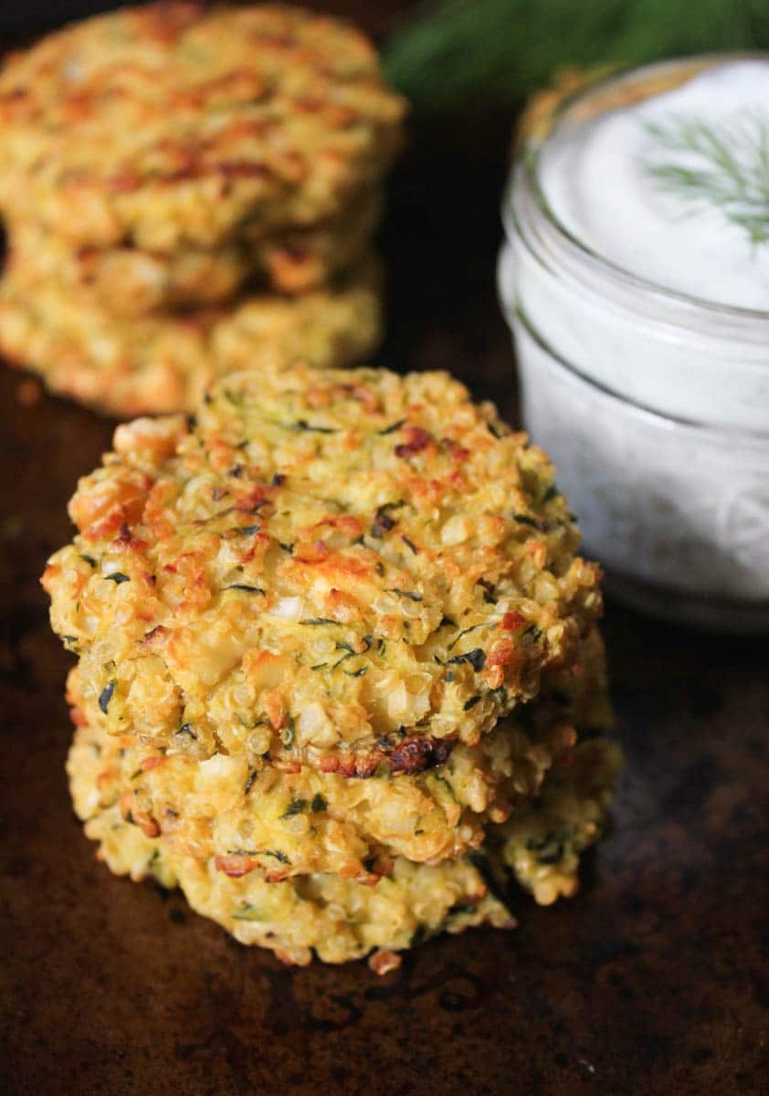 gluten-free-baked-zucchini-quinoa-cakes-with-dill-yogurt-sauce-3