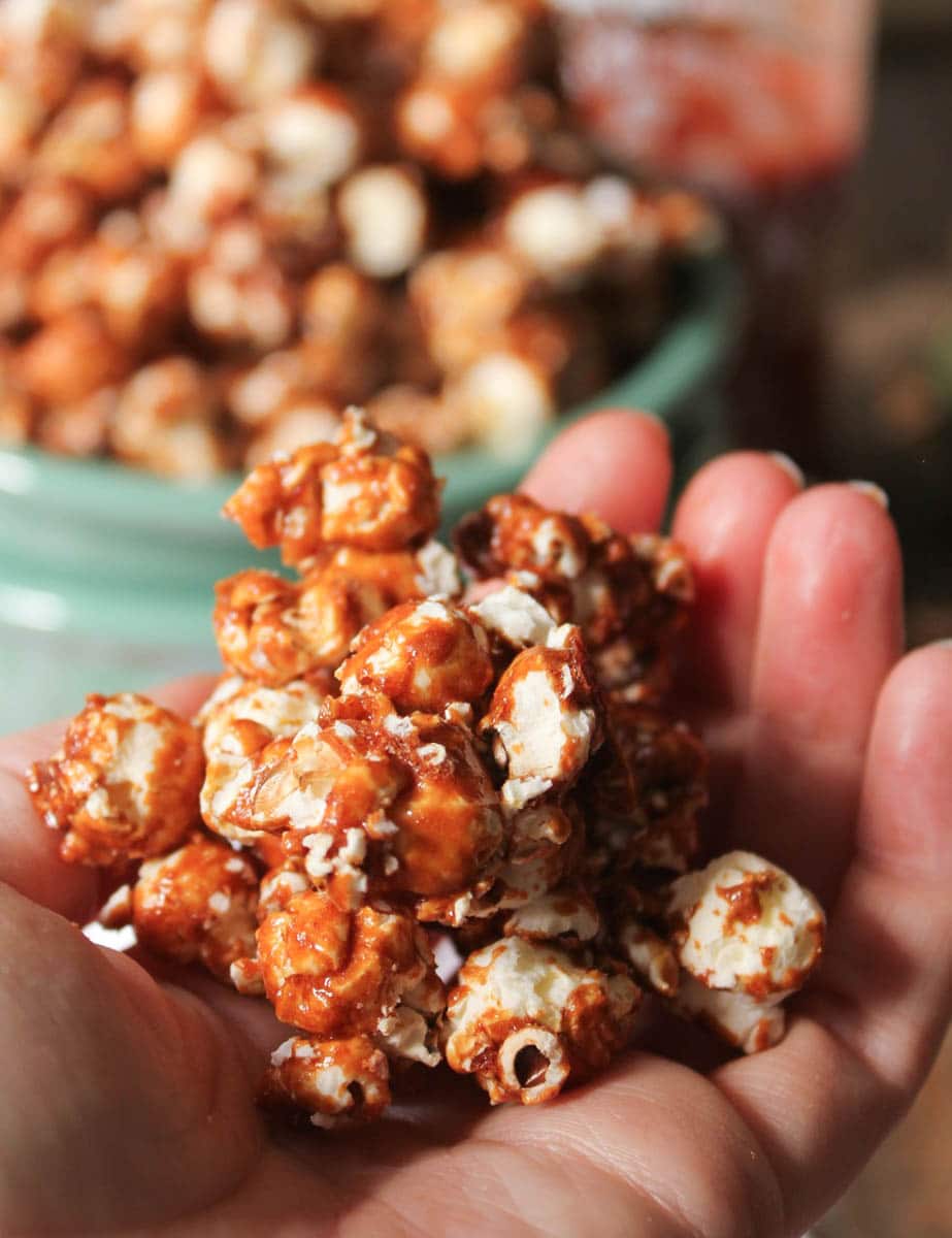 Sriracha-Caramel-Popcorn-9