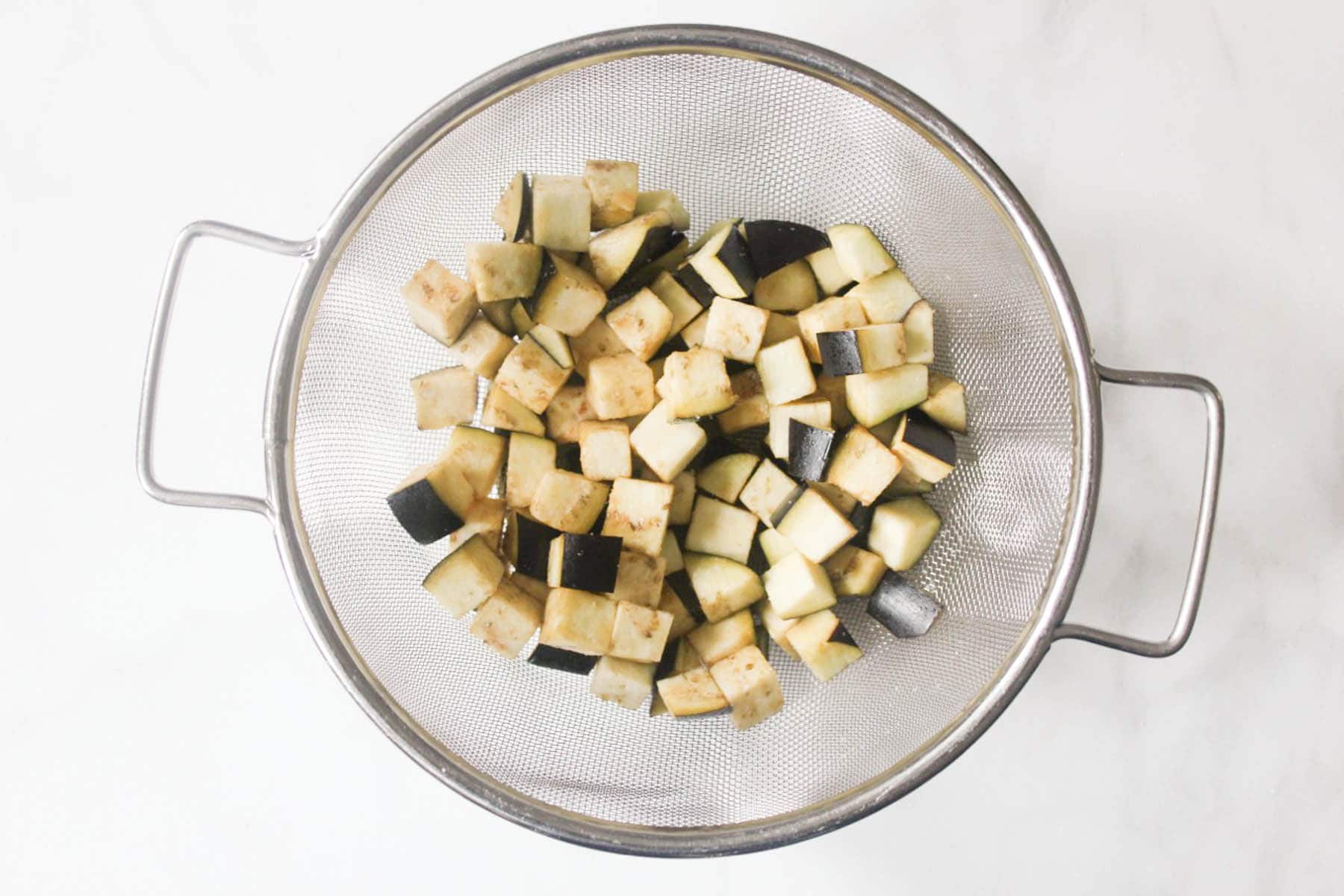 Ratatouille-Quinoa-Bake-with-Pesto-and-Mozzarella-step-2