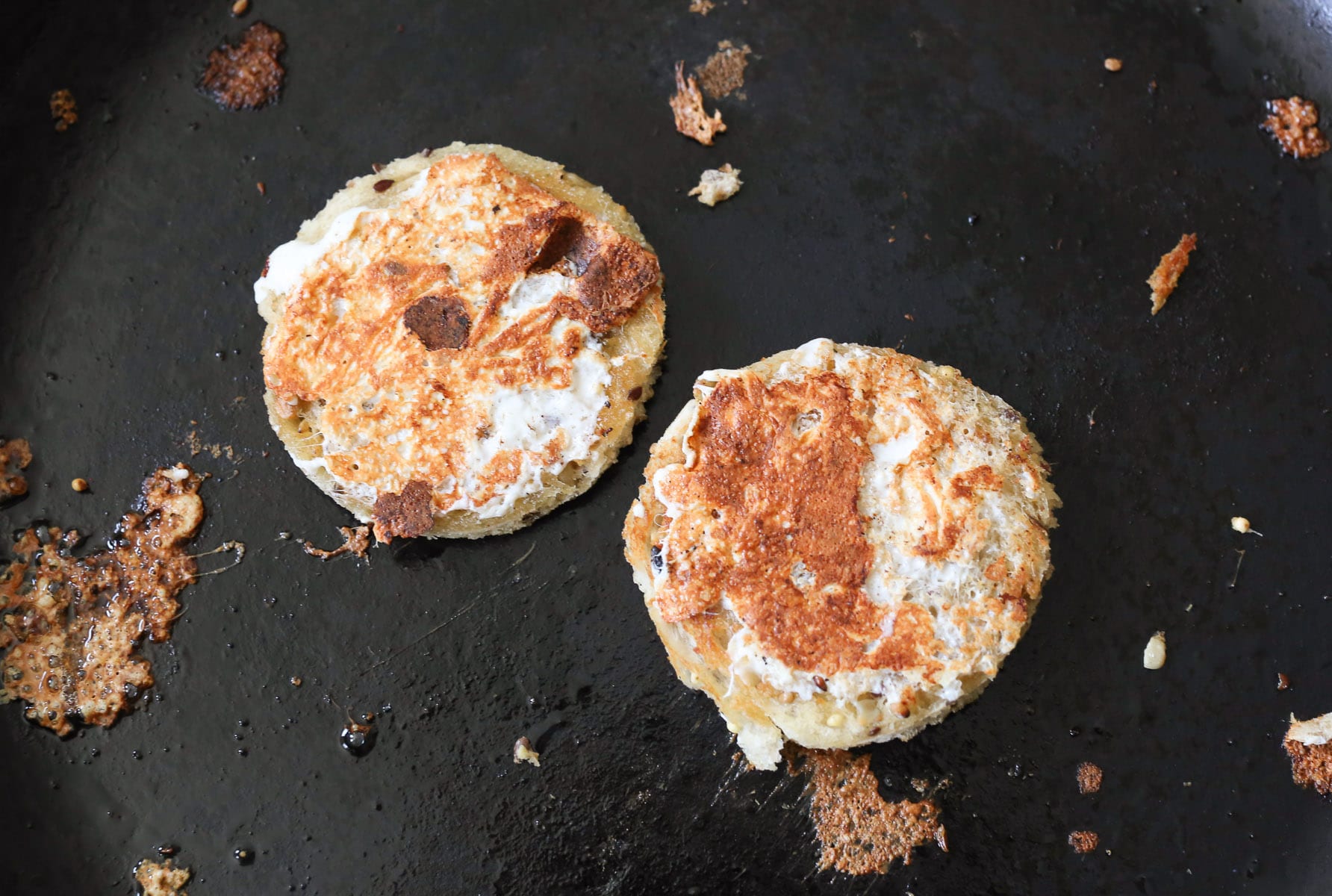 Caprese-Egg-in-the-Hole-Step-6